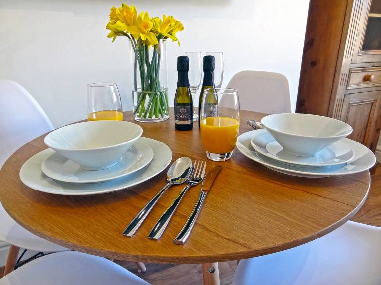 Child-friendly lovely cottage | River view | Close to the beach | Pets are welcome — photo 4