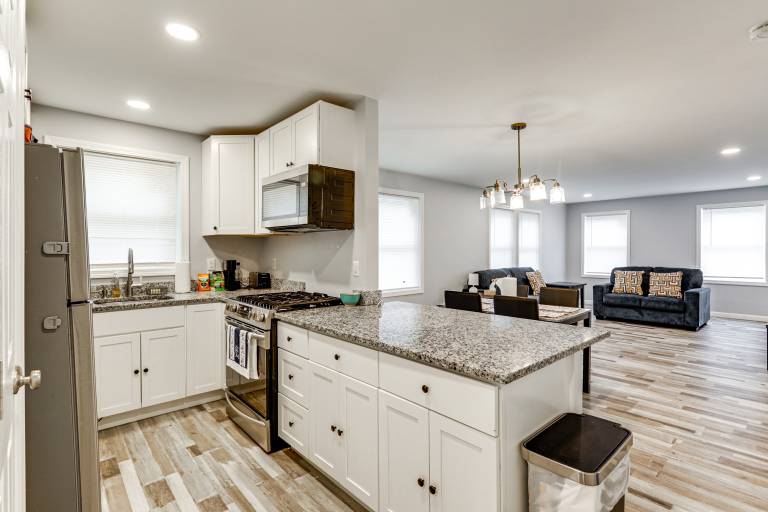 13 Mi to Gillette Stadium: Pet-Friendly Apt! — photo 2