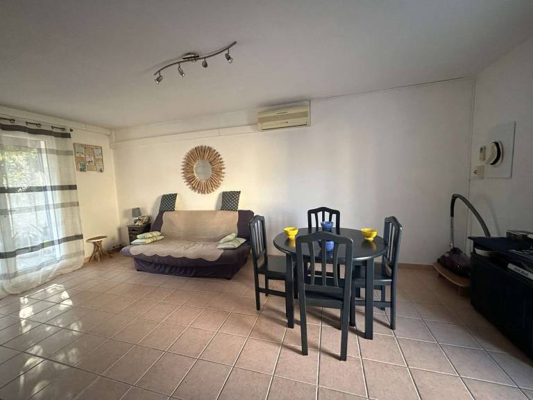 House 8 Pers, 3 Bdr, 300m Beach, AC, Parking, Pets Welcome — photo 2