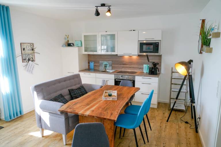 Family-oriented apartment with patio & yard | Beach nearby | Pets are welcome — photo 4
