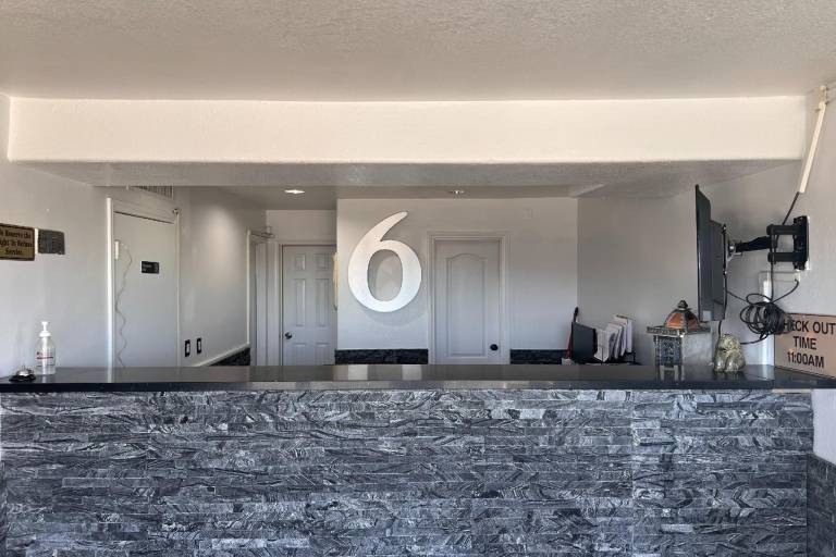 Motel 6 Henderson, NV — photo 3