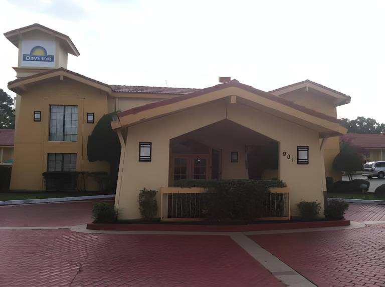 Days Inn by Wyndham Little Rock/Medical Center in Little Rock, AR