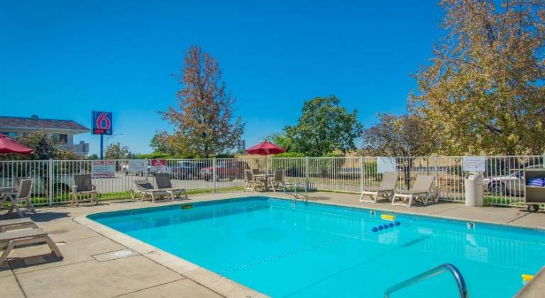 Motel 6 Redding, CA - North — photo 3