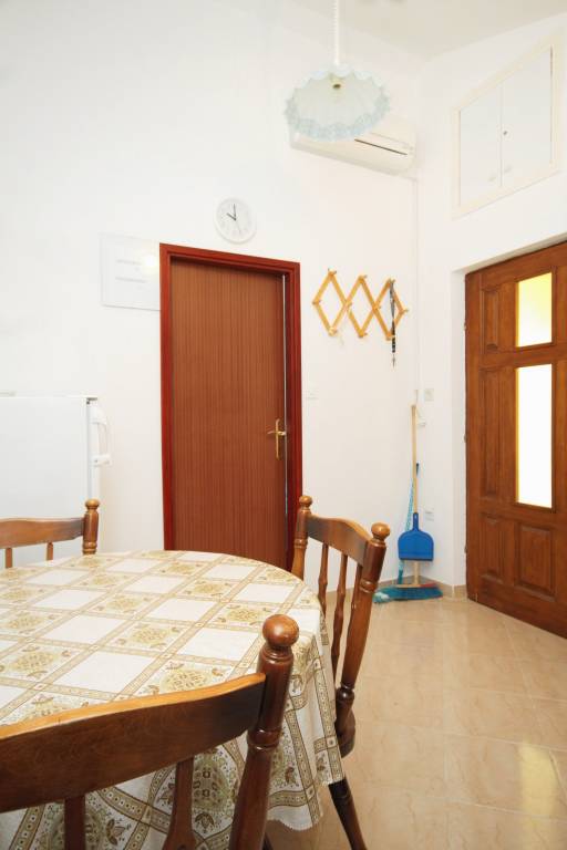 One bedroom apartment with terrace and sea view Slatine, Čiovo (A-2030-b) — photo 3