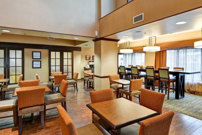 Hampton Inn Jacksonville-Downtown-I-95 — photo 5