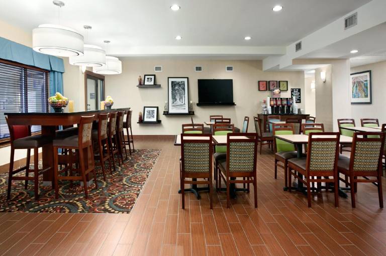 Hampton Inn Atlanta-Stockbridge — photo 4