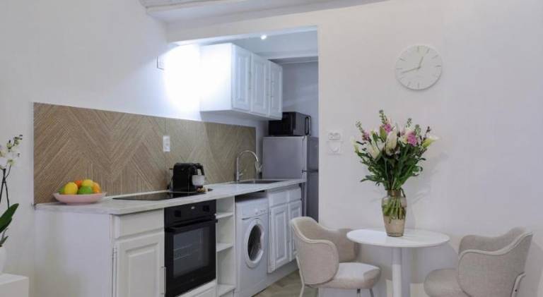 Rental apartment | Next to Castle Hill | Close to the beach | Pets are welcome — photo 3