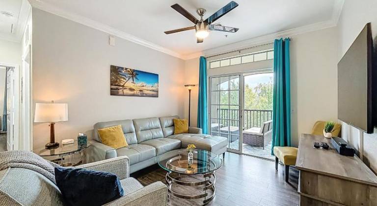 Apartment with pool & jacuzzi | Pets are welcome — photo 2