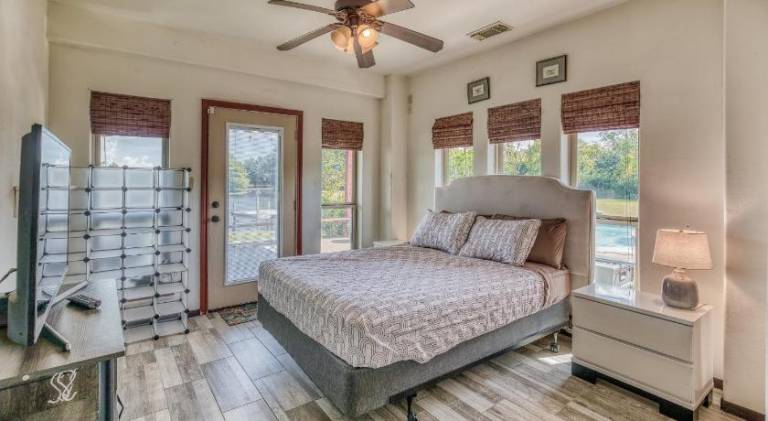House with pool & jacuzzi | Pet-friendly — photo 2