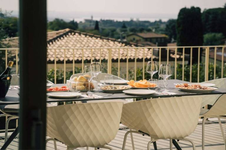 Fully equipped lovely vacation home with terrace, yard & barbecue | Pets are welcome — photo 2
