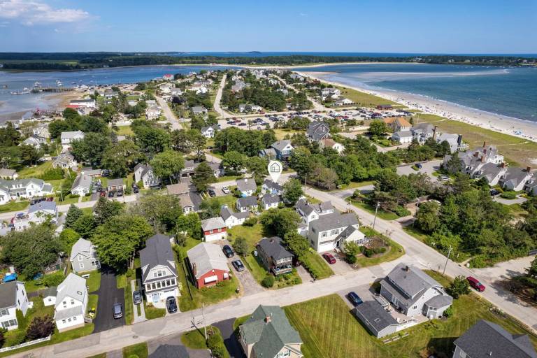 Cottage Pine Point