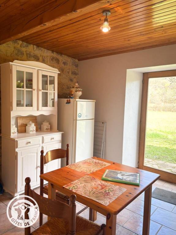 Beautiful gite with patio, garden & barbecue | Dogs allowed — photo 5