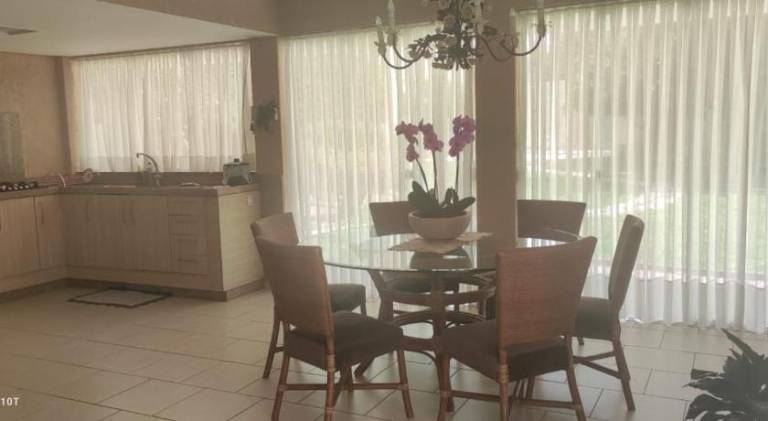 A melhor acomodacao entre Pinhais e Curitiba - quarto para ate O4 pessoas em casa com garagem — photo 4