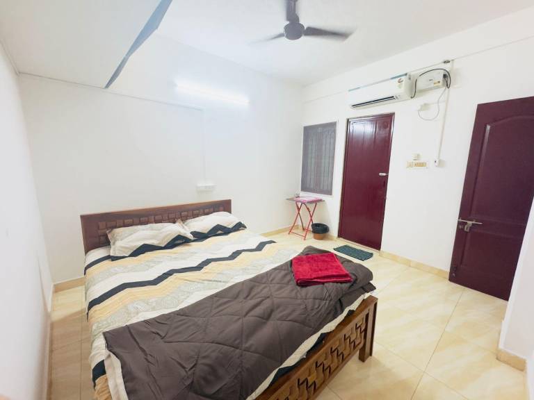 US CONSULATE Walkable/5mins Apollo Entire2 in Chennai