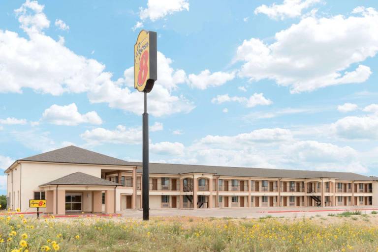 Super 8 By Wyndham Colorado City — photo 4