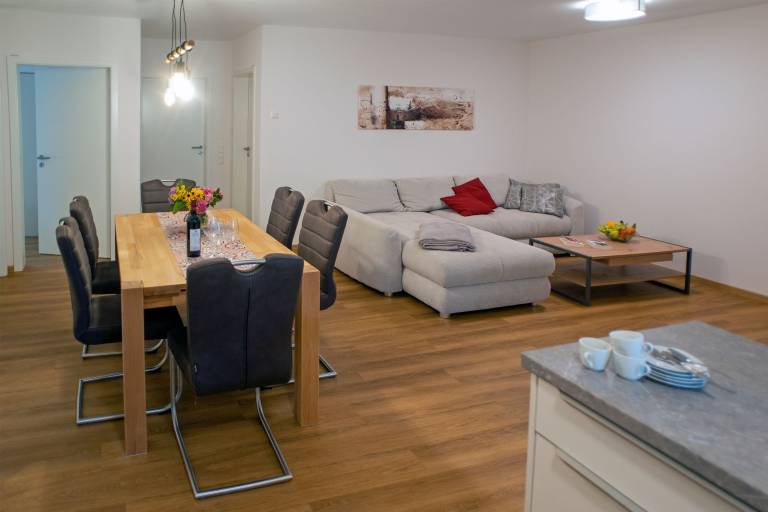 Apartment 'Ferienwohnung Holunder' with Mountain View, Shared Terrace and Wi-Fi — photo 4