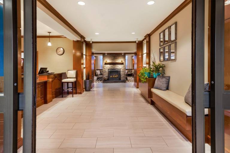 Staybridge Suites Kalamazoo By IHG — photo 4