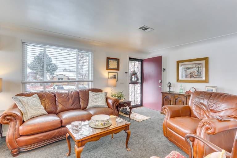 Dog-Friendly Denver Apartment w/ Shared Yard! — photo 4