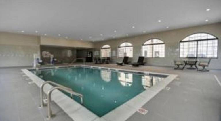 Staybridge Suites Dearborn Mi By IHG — photo 5