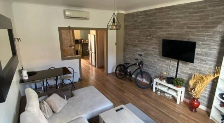 Beautiful rental apartment | Next to Port Lympia | Dogs allowed in Thiers
