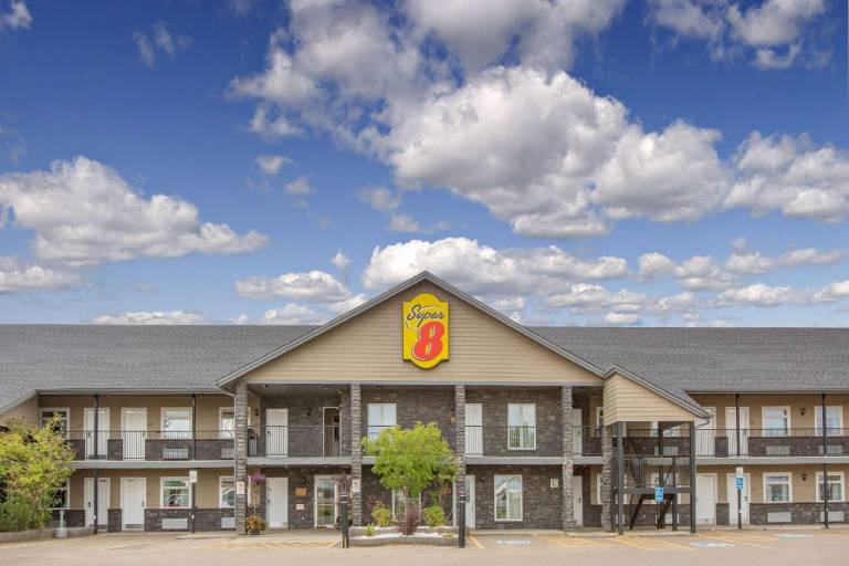 Super 8 Fort Mcmurray