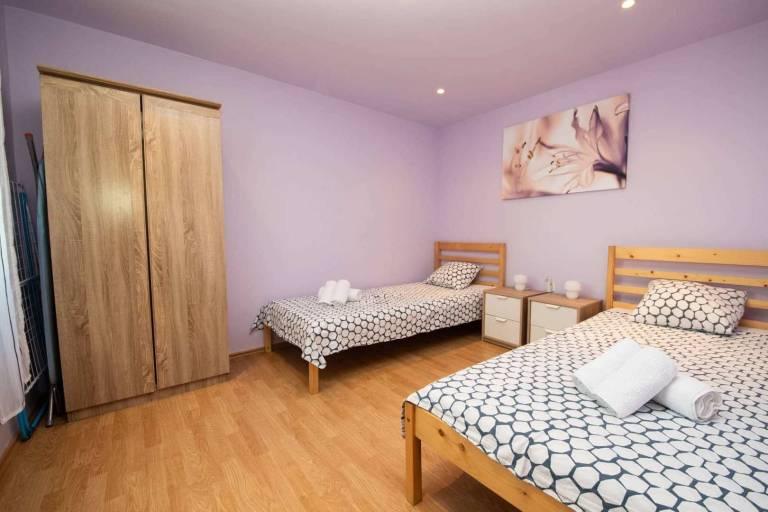 Two bedroom apartment with balcony and sea view Njivice, Krk (A-21862-b) — photo 4