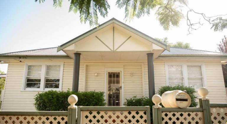 House North Tamworth