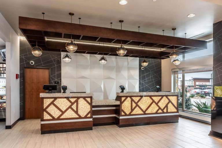 Drury Plaza Hotel College Station — photo 2