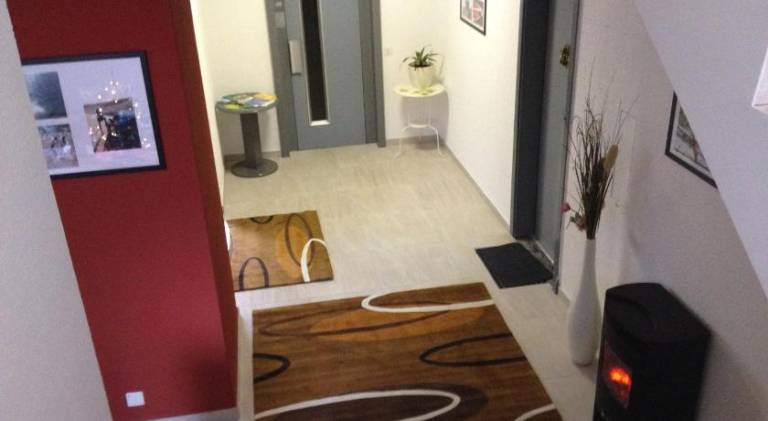 Rental apartment with garden — photo 3