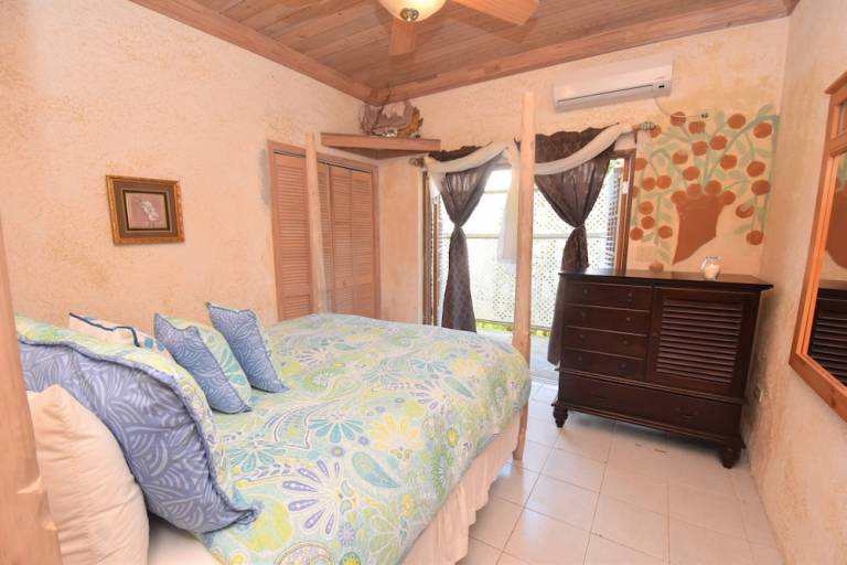 Apartment  Dunmore Town