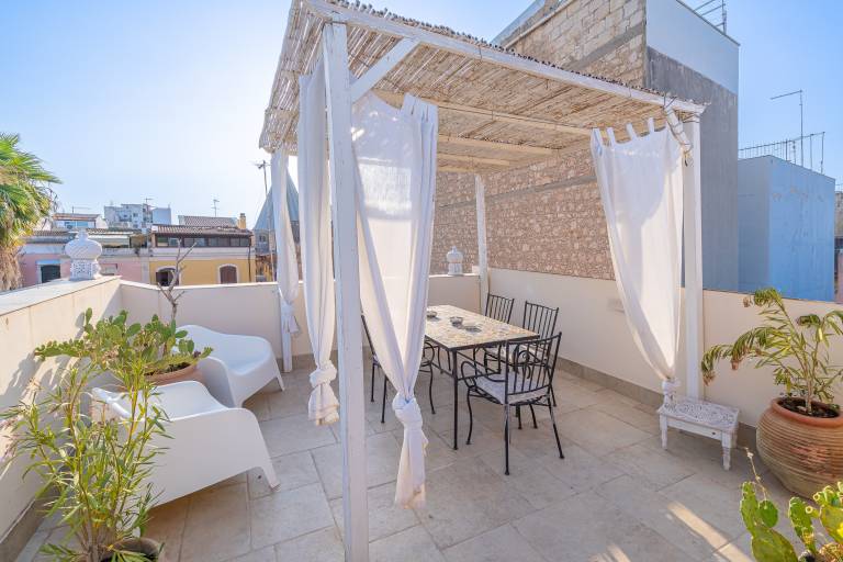 Apartment 'Mille E Una Notte - Suoni D'Acqua' with Private Terrace, Wi-Fi and Air Conditioning — photo 3