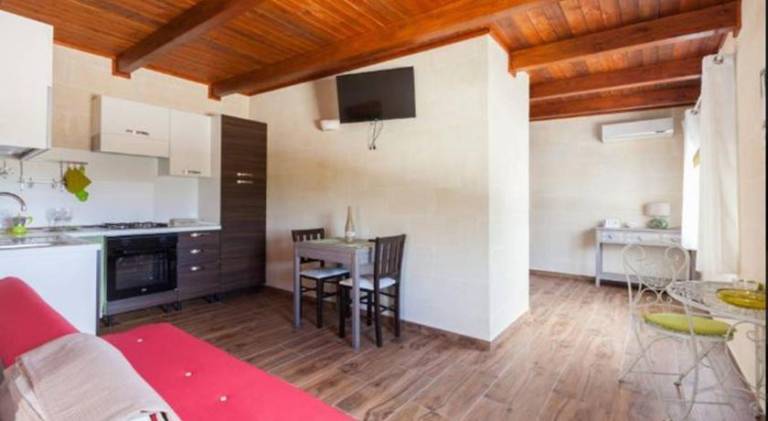 Apartment with BBQ, garden & pool | Pets are welcome — photo 2
