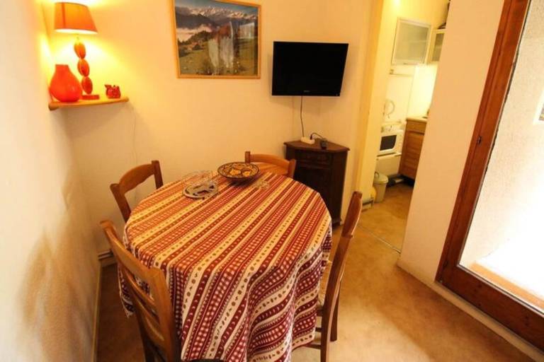 Apartment with 1 room for 4 persons — photo 3
