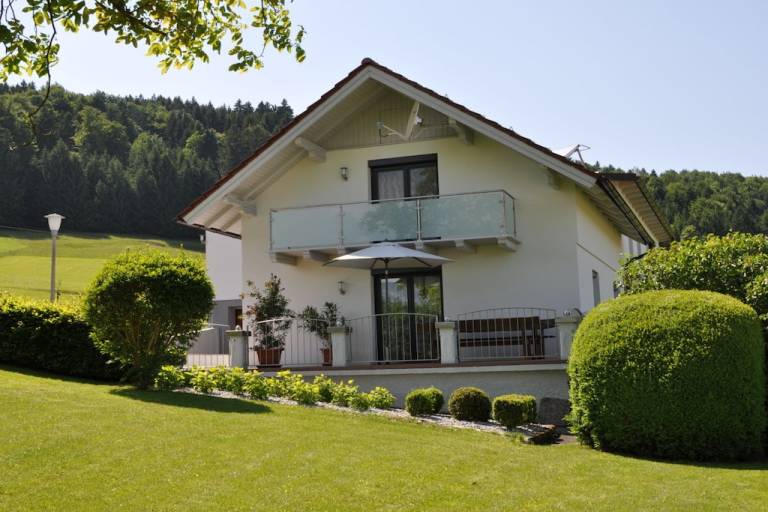 Ferienhaus in Gemeinde Attersee am Attersee, Nußdorf am Attersee f&uuml;r max. 2 Personen