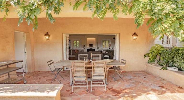 Fully equipped villa with patio, private pool & yard | Perfect for remote work | Dogs allowed — photo 3