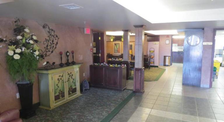 Rocky Inn Express — photo 4