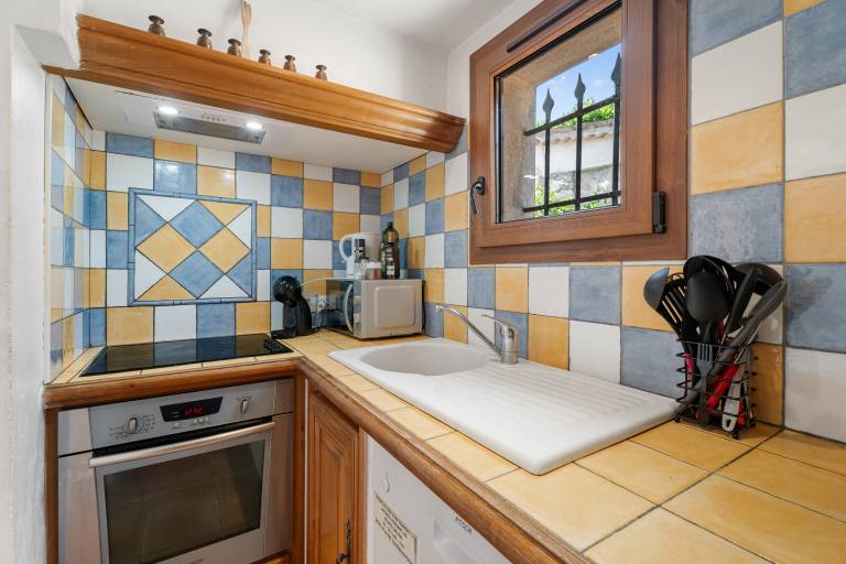 Child-friendly apartment with terrace, garden & barbecue | Mountain view | Pets allowed — photo 4