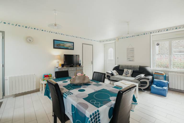 Cottage 'Gite Les Dauphins À Matignon' with Private Terrace, Private Garden and Wi-Fi — photo 2
