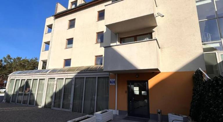 Holiday apartment with pool — photo 4