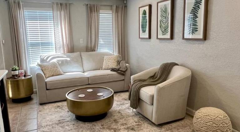 Pleasant house | Dogs allowed in Orlando, FL
