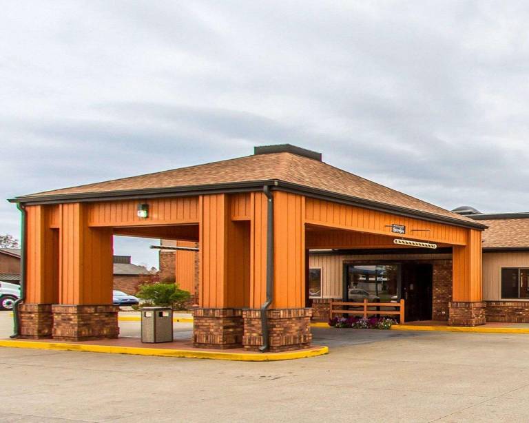 Quality Inn & Suites Marion in Marion, IL