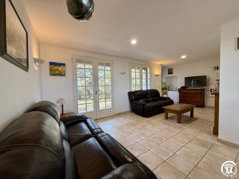 Fully equipped ample gite with terrace, garden & private pool | Pet-friendly — photo 4