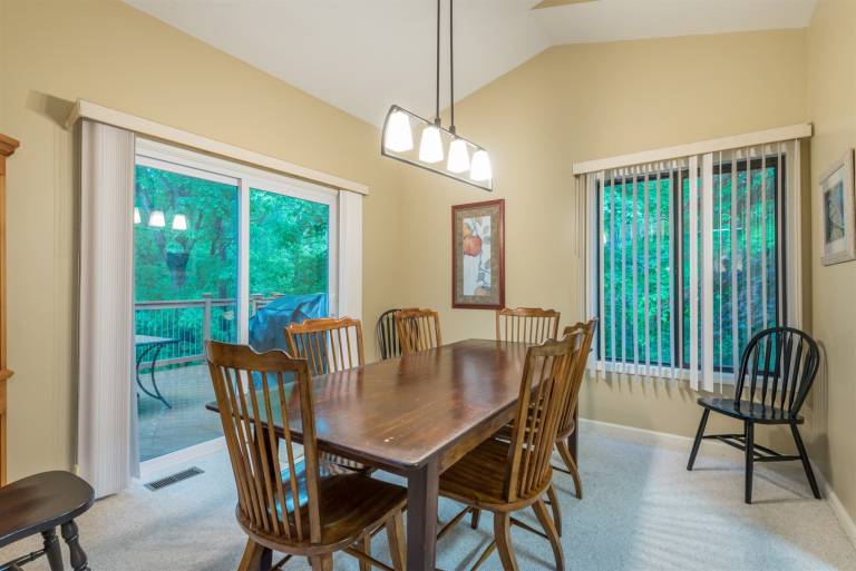 Fully equipped ample vacation home with hot tub, heated pool & BBQ | Pets are welcome — photo 5