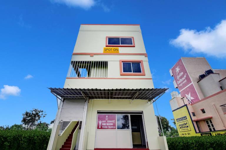 Hotel O ISIRI Rooms