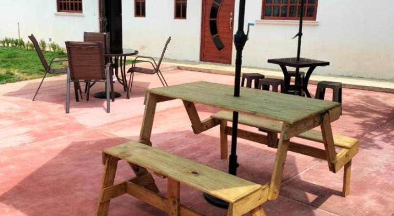 Lodge with patio & garden — photo 4