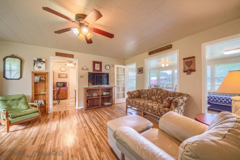 Family-oriented vacation home | Pets are welcome — photo 2