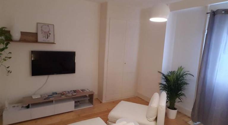 Lovely rental apartment | Close to St. Peter Cathedral | Dogs allowed — photo 4
