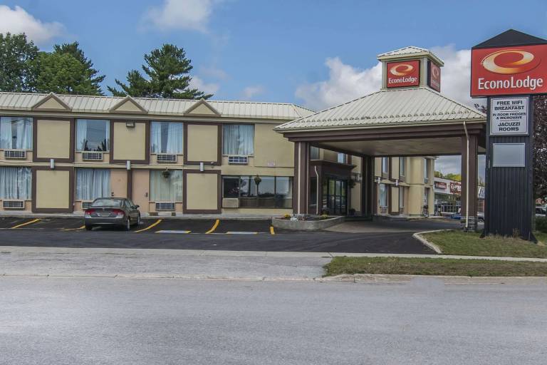 Lodge  Orillia