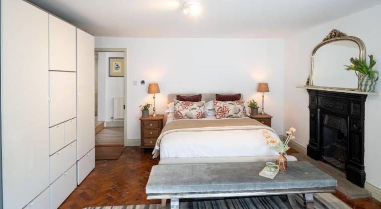 Large Garden Flat sleeps 6 Central Exmouth — photo 2