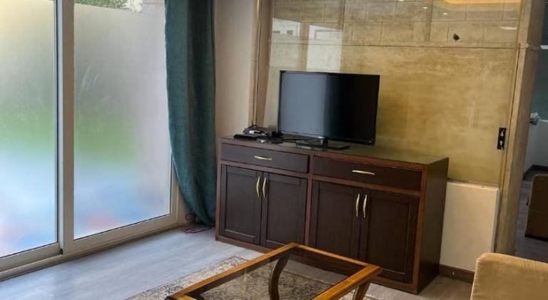 3-bedroom apartment with private garden, Sheikh Zayed City center — photo 2